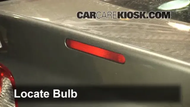 2002 Acura RSX Type-S 2.0L 4 Cyl. Éclairage Feu de freinage central (remplacer l'ampoule)